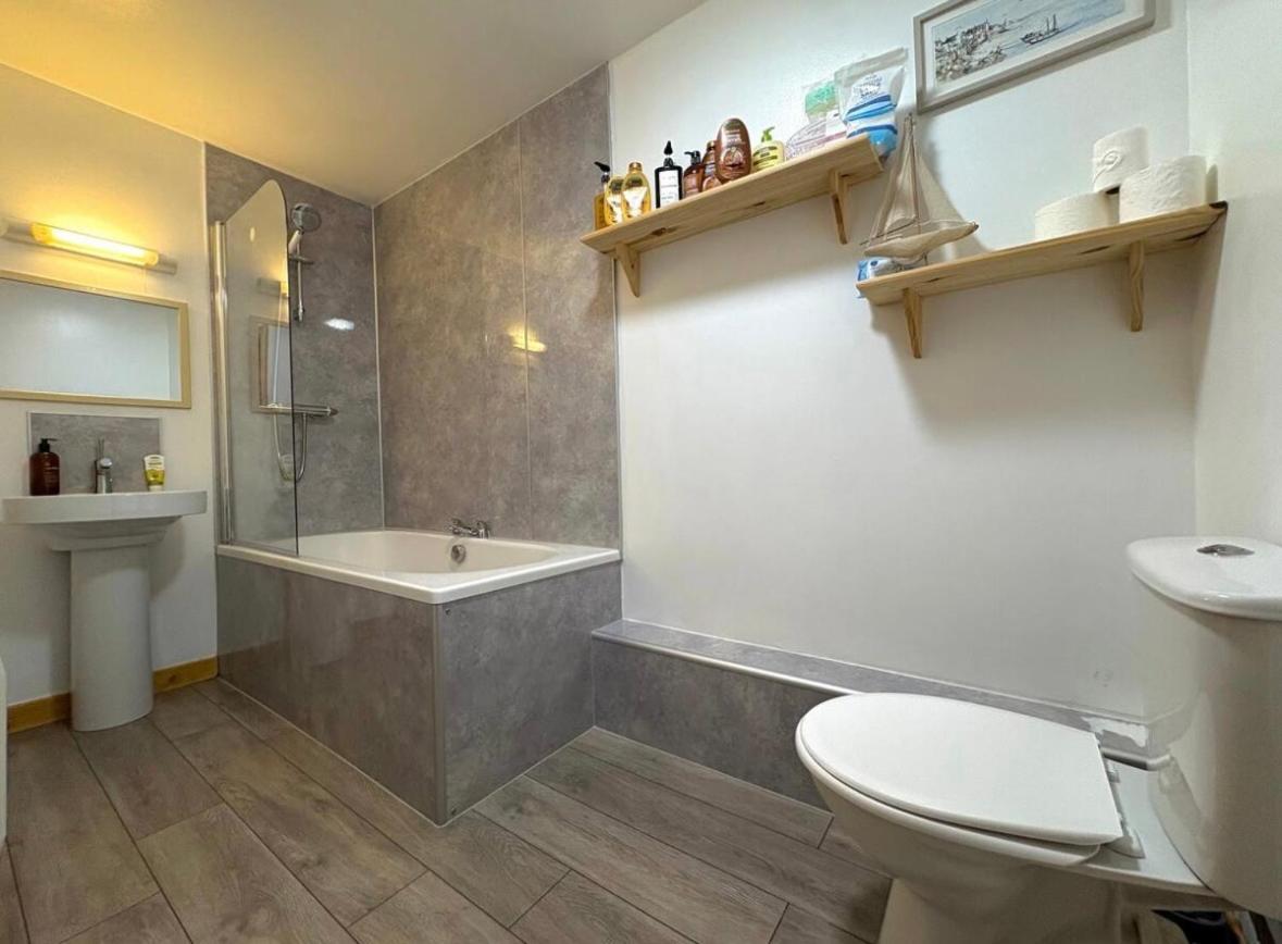 Cosy City Centre Apartment Inverness Esterno foto